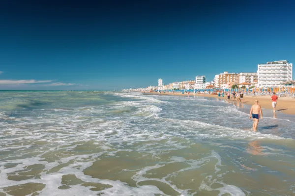 Stabilimento balneare STABILIMENTO BLUEBEACH a Lido di Jesolo, Jesolo