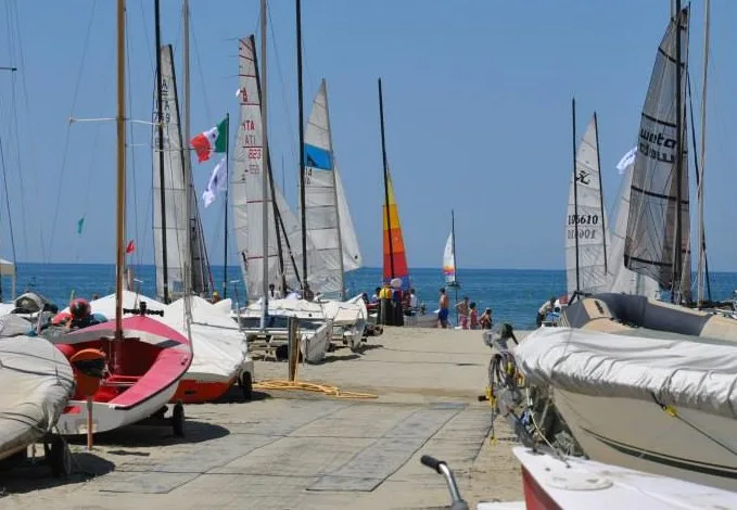 Foto 4 spiaggia BAGNO CONTE ROSSO