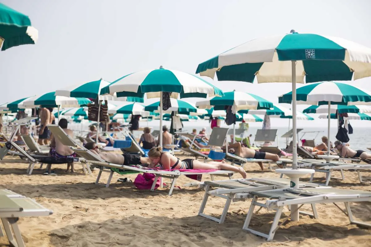 Foto 6 spiaggia GREEN BEACH
