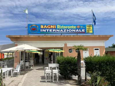 Spiagge e stabilimenti a Sottomarina, Chioggia