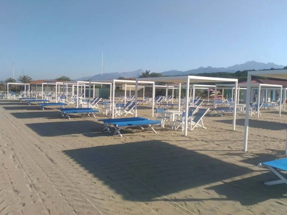 Foto 5 spiaggia BAGNO PIETRASANTA