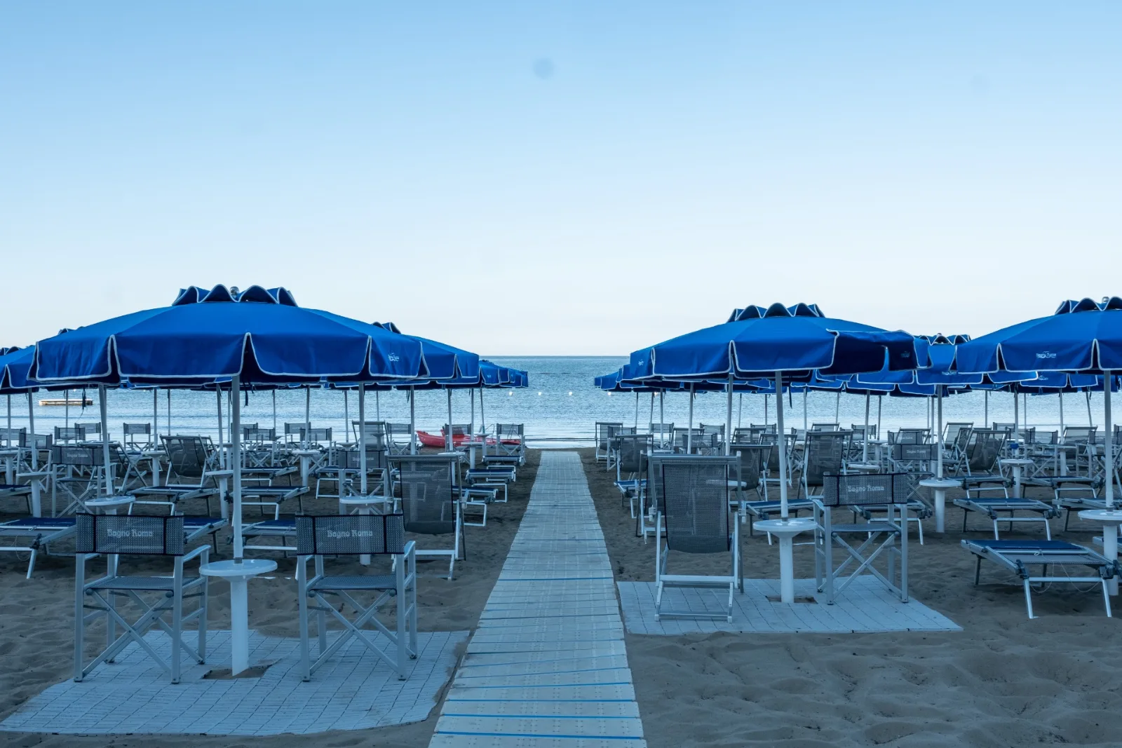 Foto 3 spiaggia BAGNO ROMA