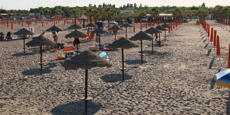 Foto stabilimento BAGNI TROPICAL 1